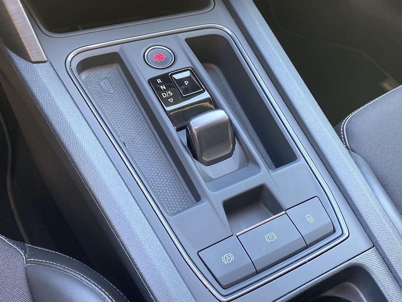 Cupra Formentor (2024) 1.5 TSI DSG - fotka 27 z 35