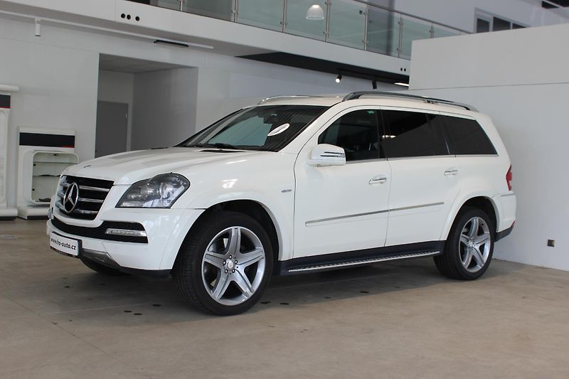 Mercedes-Benz GL (2012) 350CDi 4Matic,ČR,Grand Edition - fotka 3 z 19