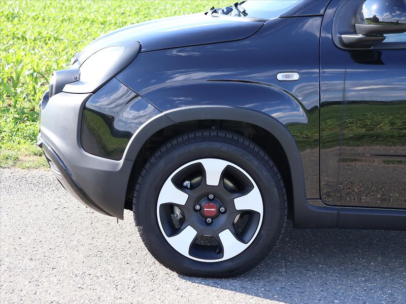 Fiat Panda 1,0 i Hybrid Cross Klima DPH - fotka 24 z 31