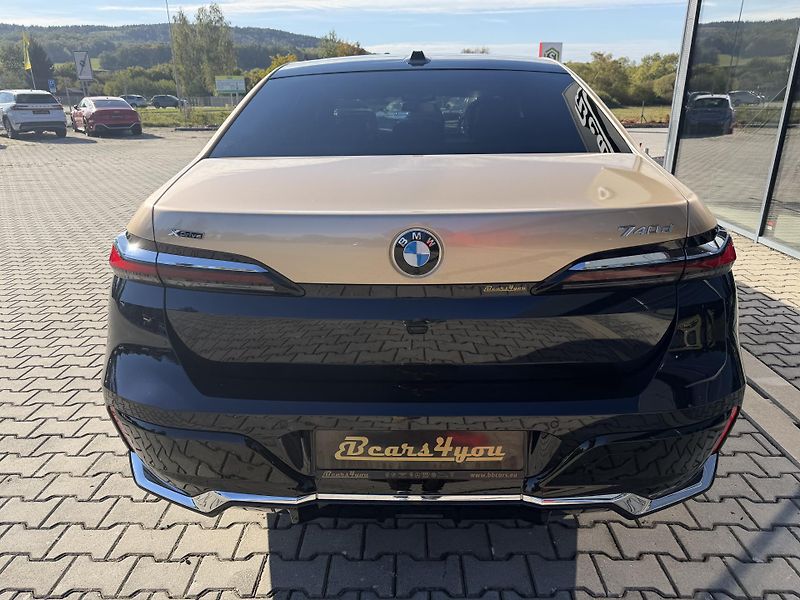 BMW Řada 7 (2024) 40XD 220kW M-PAKET INDIVIDUAL! - fotka 7 z 44