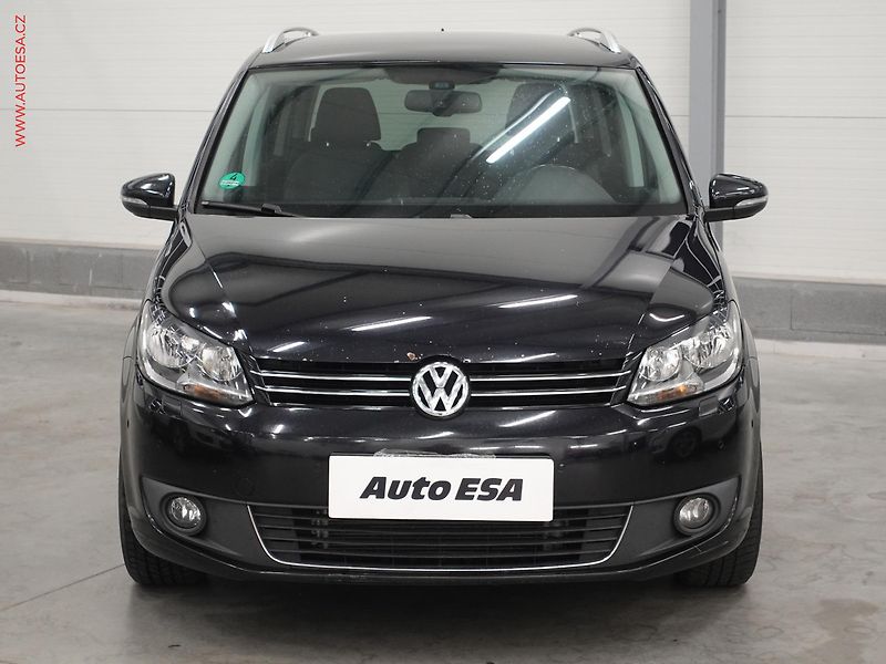 Volkswagen Touran (2011) 1.6TDI, Klima - fotka 2 z 22