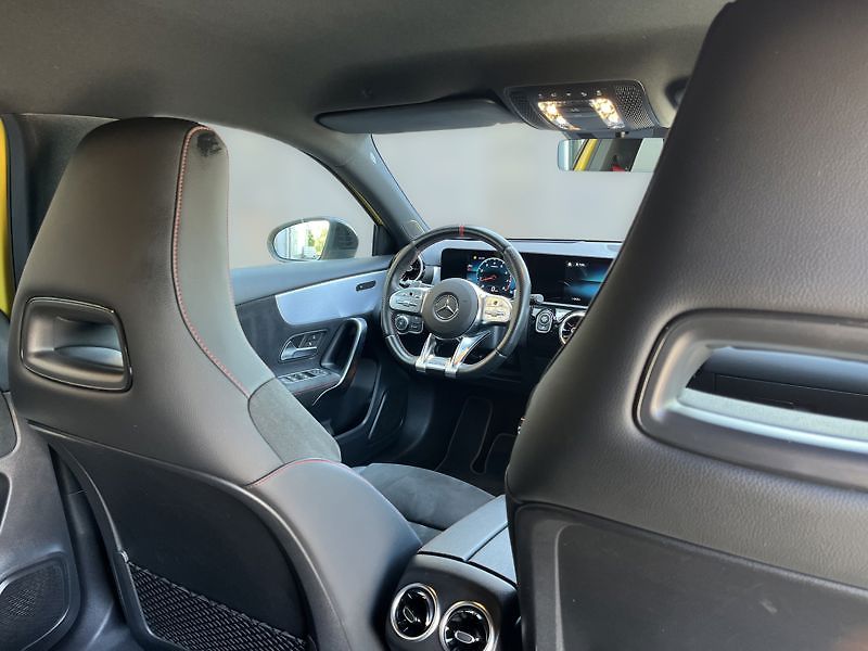 Mercedes-Benz Třídy A A-Třída Mercedes-AMG 35 4MATIC - fotka 17 z 18