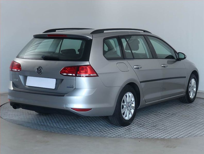 Volkswagen Golf (2014) 1.2 TSI, Tempomat - fotka 5 z 15