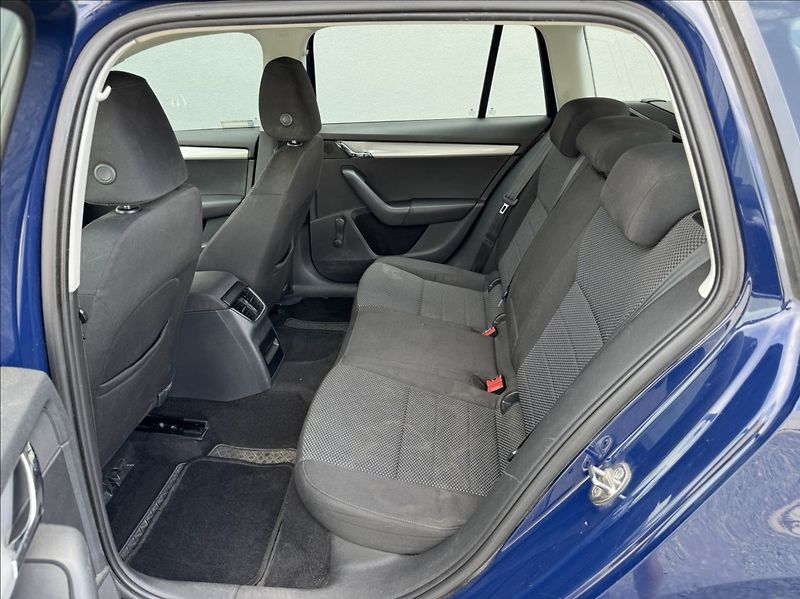 Škoda Octavia 1,6 TDI 77kW původ ČR - fotka 19 z 50