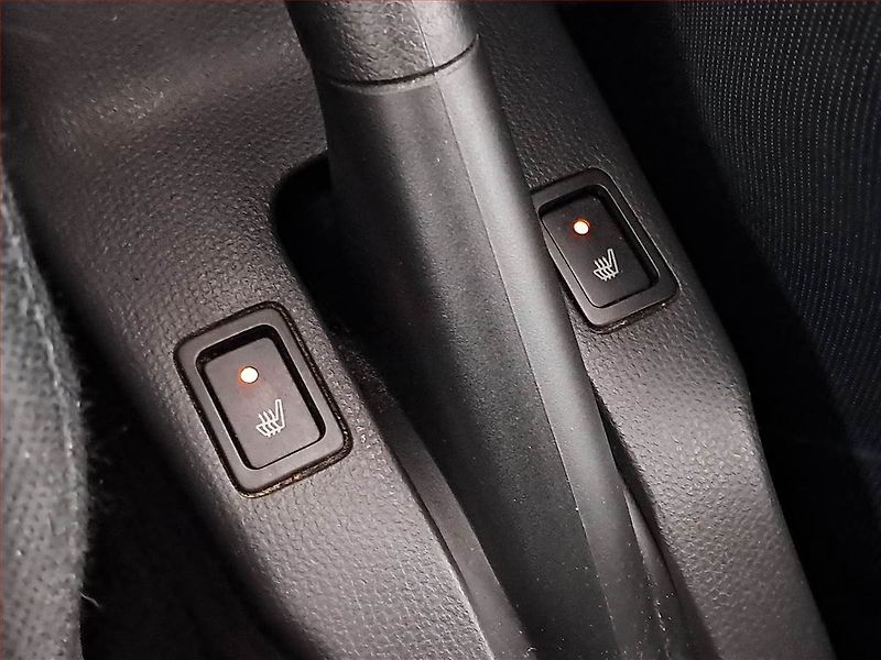 Suzuki Swift (2008) 1.3 i, Automat, po STK - fotka 18 z 18