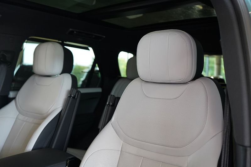 Land Rover Range Rover Sport P460e Dynamic SE, Masáž, Tažné - fotka 23 z 50
