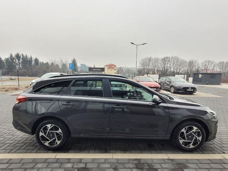 Hyundai i30 (2026) WG 1,0 T-GDI 85kW MT SMART - fotka 9 z 27