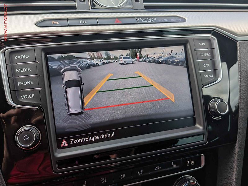 Volkswagen Passat (2017) 2.0TDi 4x4, 2.maj,ČR - fotka 16 z 21