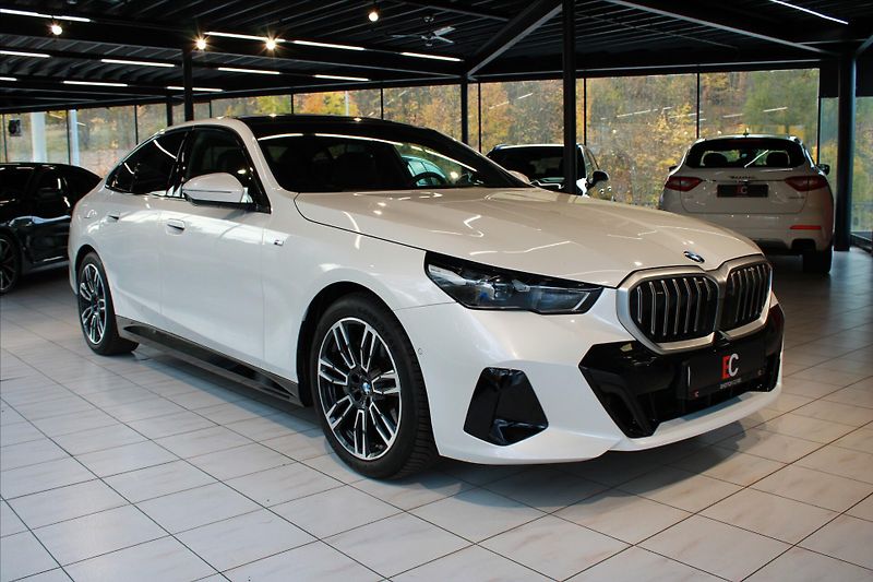 BMW Řada 5 540d xDrive M Sport DAProf / P - fotografie inzerátu