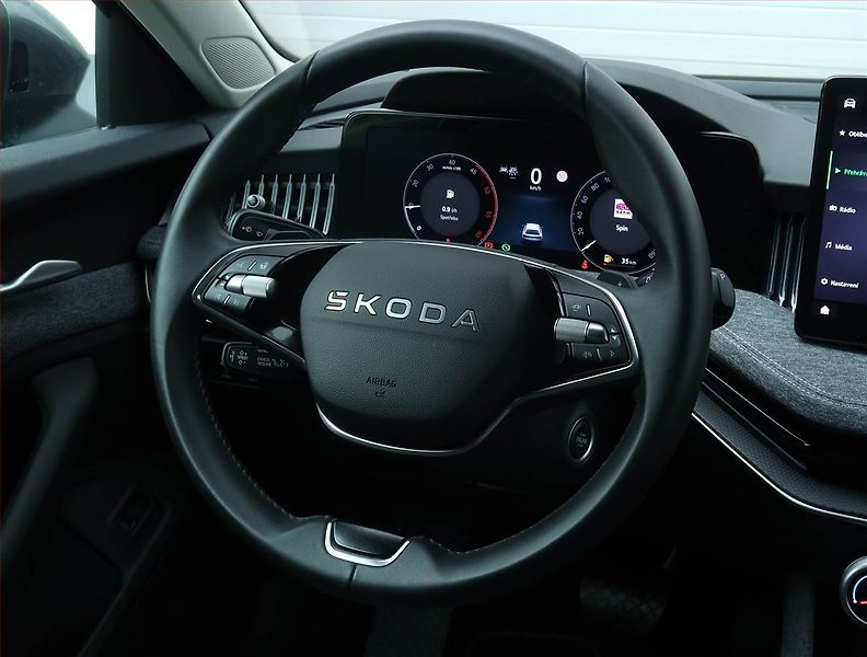 Škoda Superb (2025) 2.0 TDI, SELECTION, DPH - fotka 27 z 27
