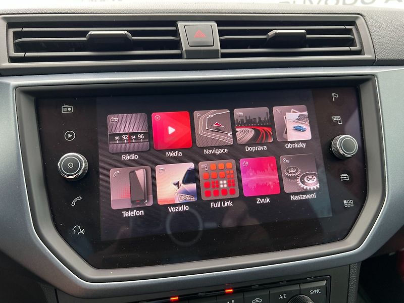Seat Arona (2018) 1.0TSi 70kW! Navi! Apps! - fotka 23 z 31