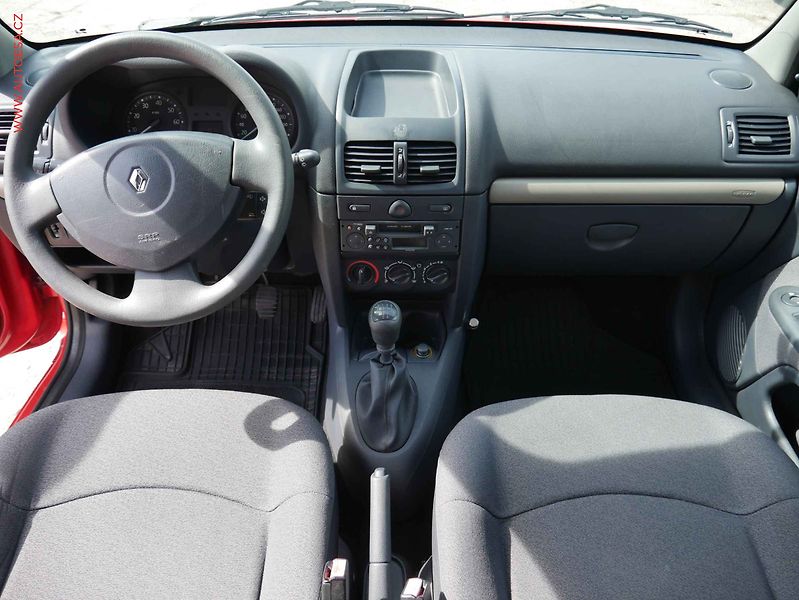 Renault Clio (2005) 1.2i, ČR - fotka 8 z 15