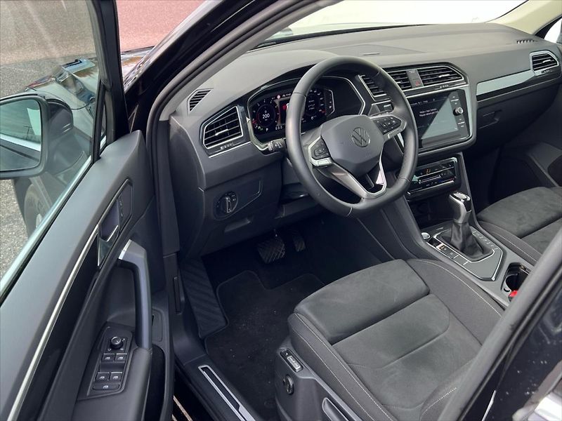 Volkswagen Tiguan 1,5 TSi 110kW 7DSG ELEGANCE - fotka 6 z 31