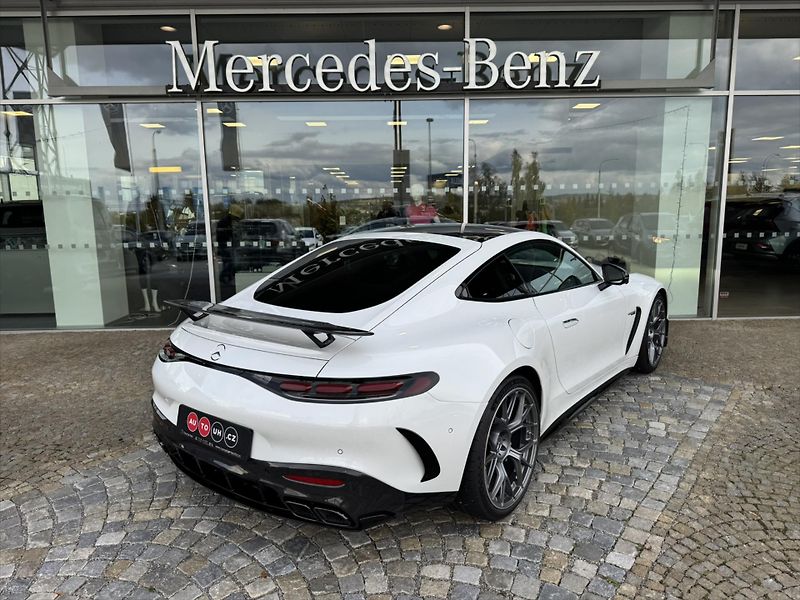 Mercedes-Benz AMG GT 63 4M+ Pro - fotka 27 z 35