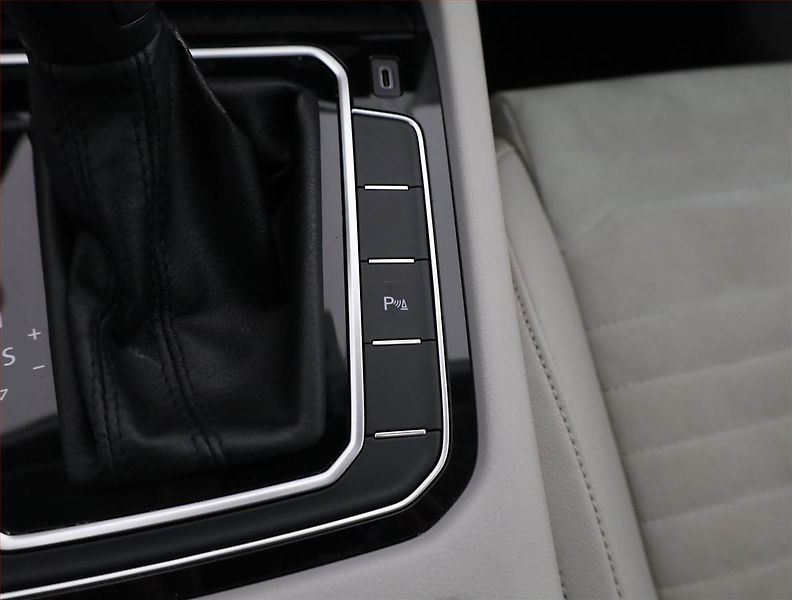 Volkswagen Passat (2020) Elegance 2.0 TDI, Automat - fotka 12 z 19