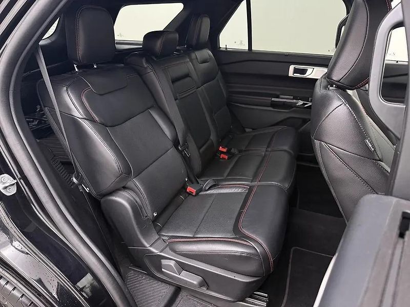 Ford Explorer 3.0 V6 PHEV 336kW ST DPH TZ 7M - fotka 18 z 25