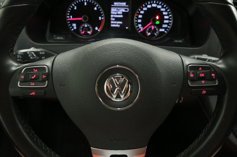 Volkswagen T5 California (2015) 2.0TDI Beach 4Mot. DSG Bi-XEN - fotka 14 z 50