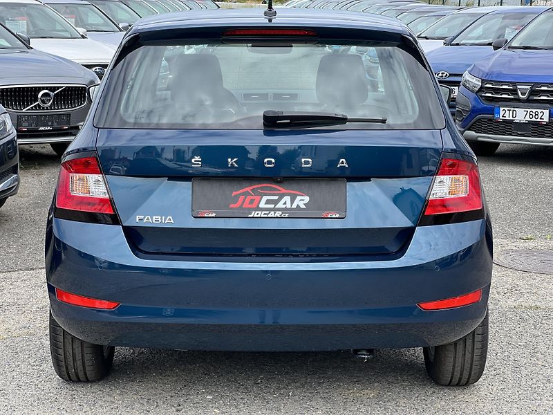 Škoda Fabia 1.0TSi 70kw KAMERA TEMPOMAT - fotka 6 z 43