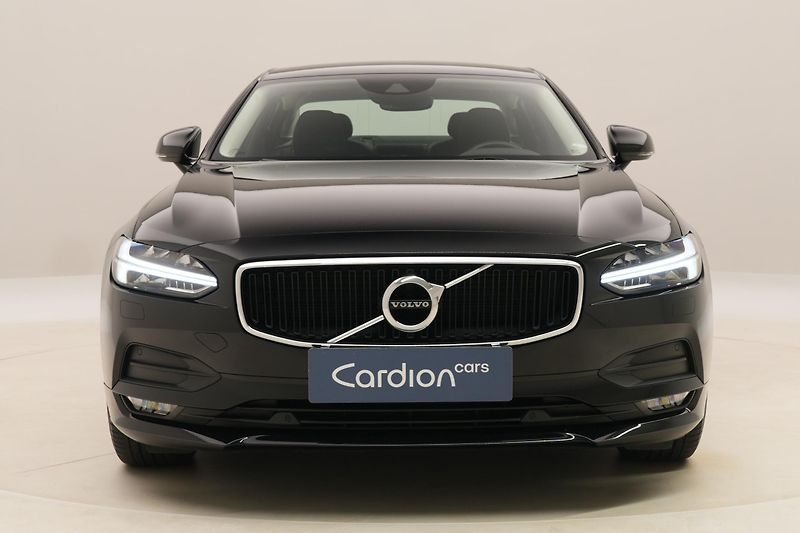 Volvo S90 D4 MOMENTUM AUT  - fotka 15 z 43