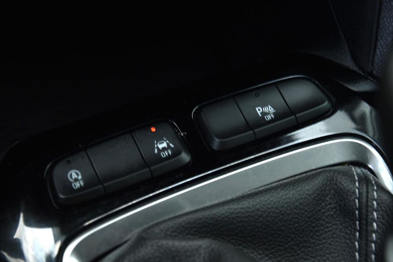 Opel Corsa 1.5CDTI 75kW SERVIS. KNIHA ČR - fotka 21 z 22