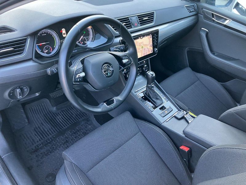 Škoda Superb (2020) IV 1.4PHEV 160 STYLE DSG - fotka 23 z 37