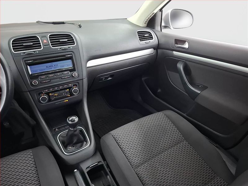 Volkswagen Golf (2010) 1.2 TSI, Tempomat - fotka 8 z 14
