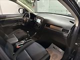 Mitsubishi Outlander 2,3   DI-D 4X4 7MÍST SPORT TZ - náhled 16