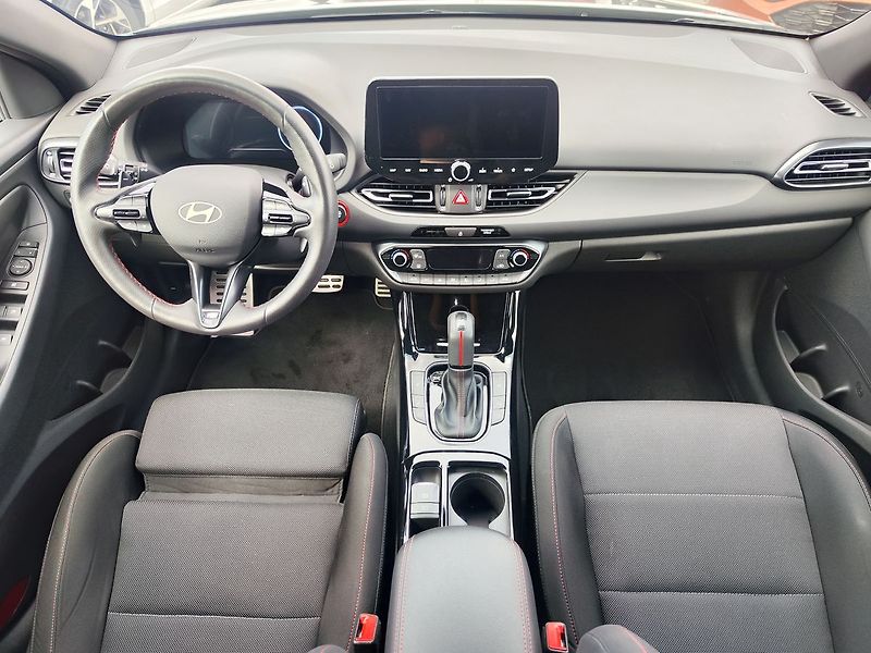 Hyundai i30 1.5 T-GDI/103kW N-Line DCT - fotka 14 z 37