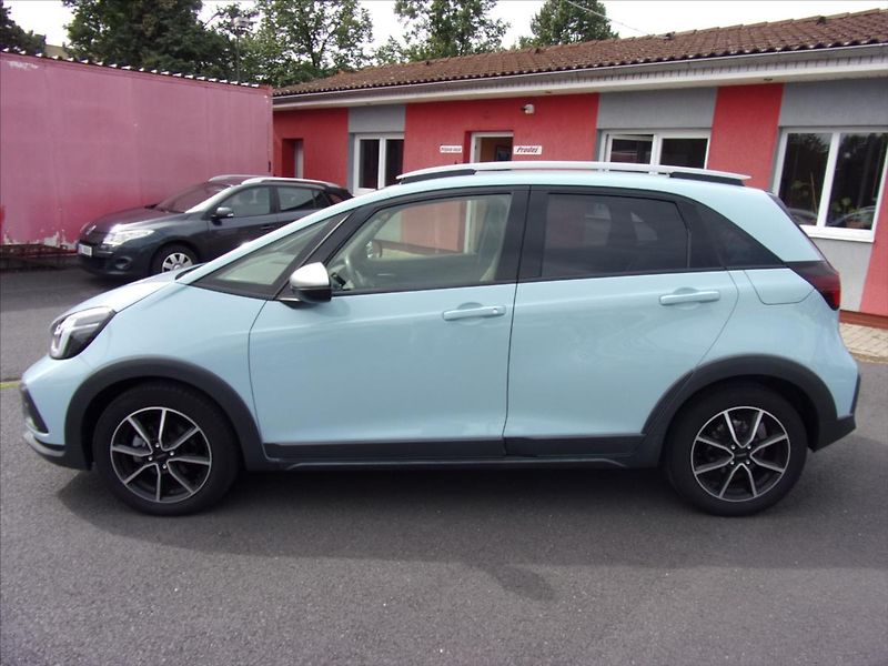 Honda Jazz 1,5 e:HEV Crosstar - fotka 6 z 29