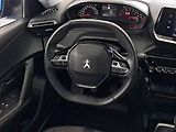 Peugeot 2008 (2022) 1.2 PureTech, ČR,1.maj - náhled 15