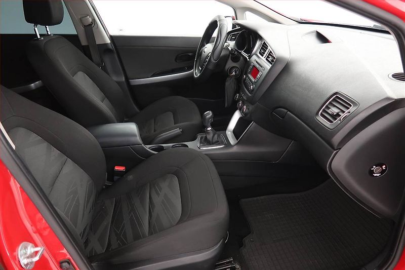 Kia Ceed (2015) 1.4 CVVT, Serv.kniha - fotka 7 z 13