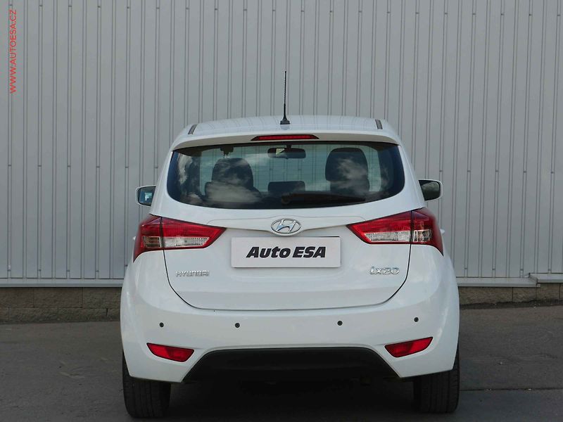 Hyundai ix20 (2011) 1.4 i - fotka 5 z 12