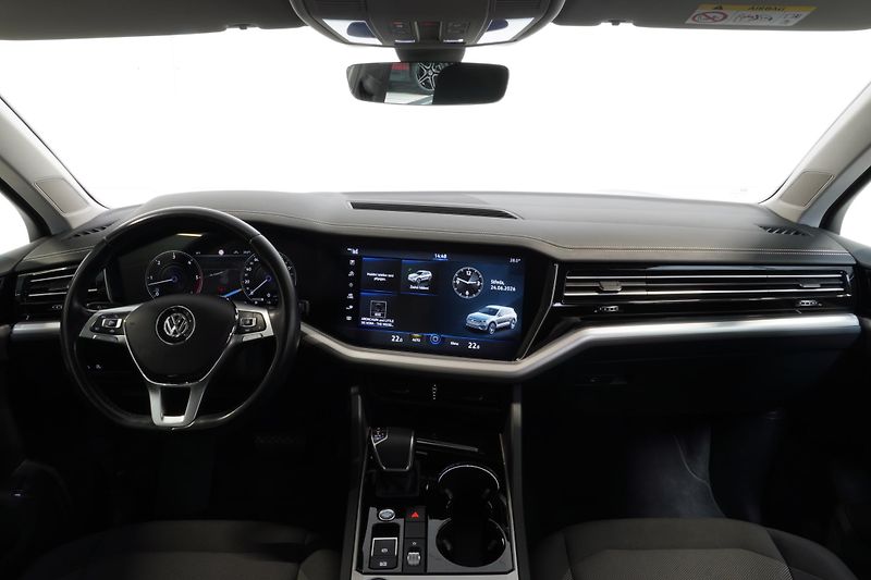 Volkswagen Touareg 3.0TDI,170kW,ČR,DigitalCockpit - fotka 17 z 29