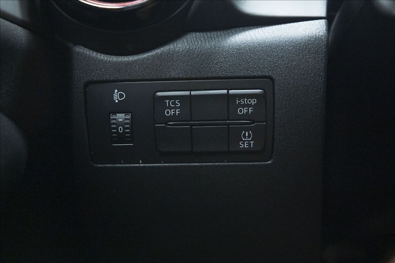 Mazda CX-3 2,0 SKYACTIV 1. MAJITEL ČR - fotka 29 z 37