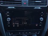 Volkswagen Golf (2019) 1.6 TDI, Automat, Navi - náhled 18