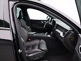 Volvo XC60 2,0 B5 AWD Plus Black Ed. AT - náhled 11