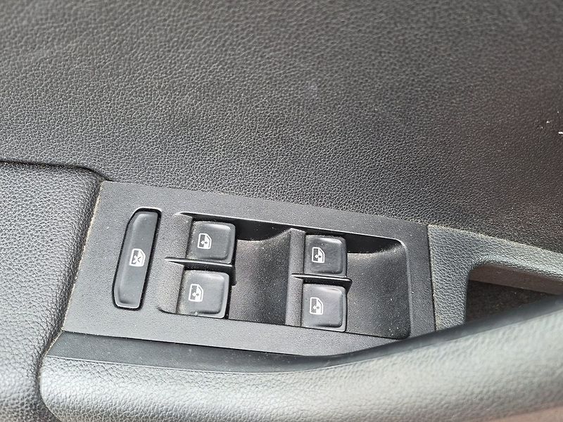 Škoda Octavia RS  2.0 TDI 135kw - fotka 21 z 25