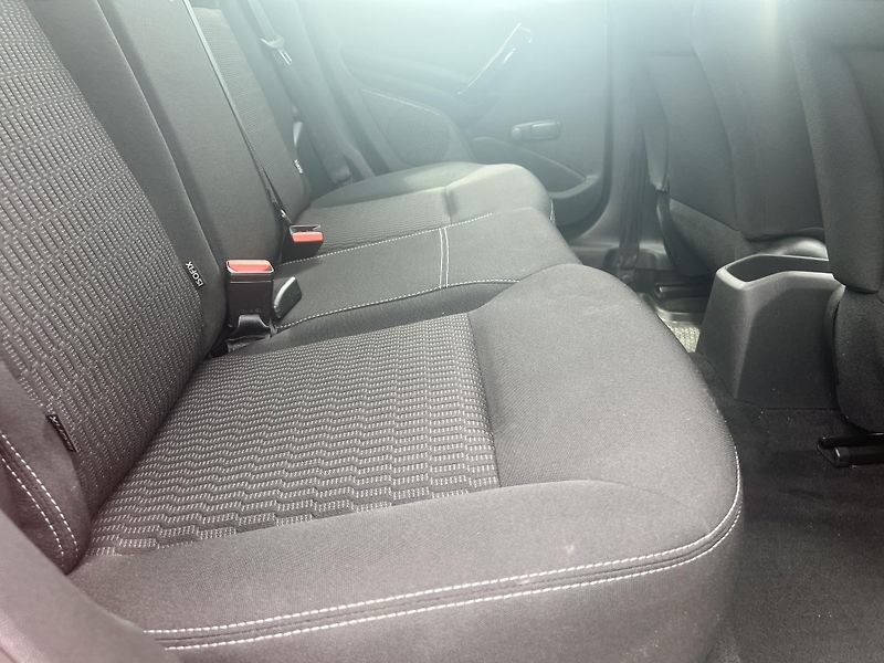 Peugeot 208 1.2i KAMERA KLIMA PŮVOD ČR - fotka 28 z 41