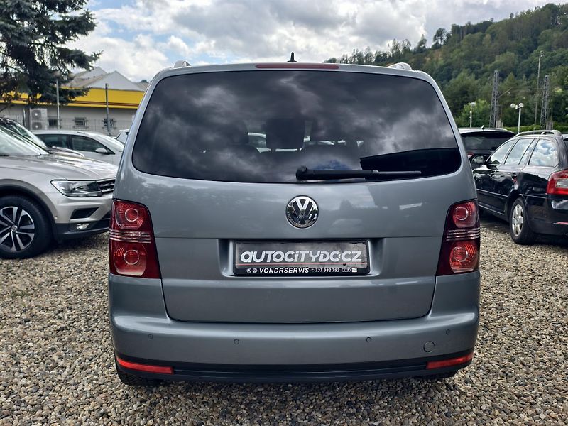 Volkswagen Touran 1.9 TDi 77kW TEMPOMAT, VÝHŘEVY - fotka 5 z 20