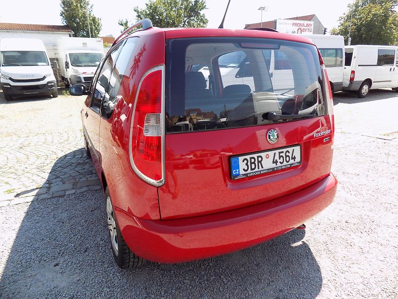 Škoda Roomster 1,2 TSI 63 KW ACTIVE, KLIMA - fotka 13 z 54