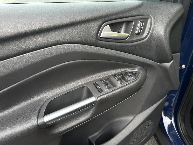 Ford Kuga (2014) 2.0TDCI/103kW * ČR * 4x4  - fotka 5 z 33