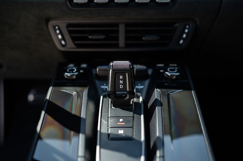 Porsche 911 Carrera GTS Coupe - fotka 17 z 28