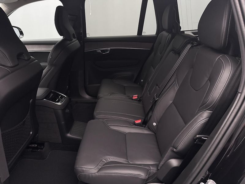 Volvo XC90 (2026) T8 AWD RECHARGE BRIGHT PLUS 7m - fotka 6 z 25
