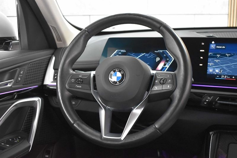 BMW X1 xDrive23d PREMIUM*DPH*ČR 1.MAJ - fotka 15 z 43