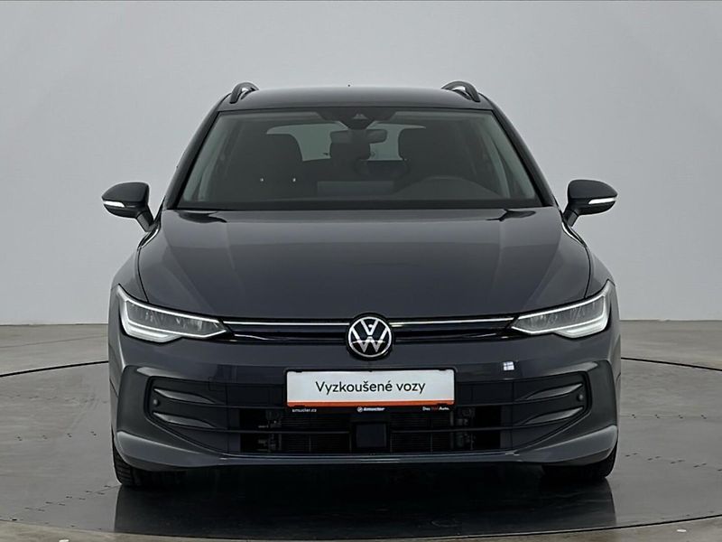 Volkswagen Golf Life DSG - fotka 4 z 29