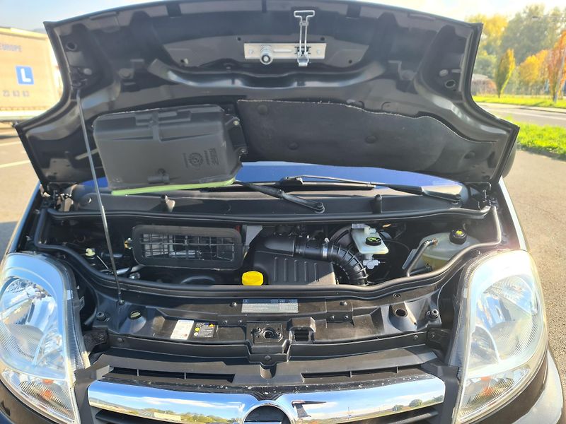 Opel Vivaro (2012) LONG 2.0 CDTi HRADEC KRÁLOVÉ - fotka 69 z 89
