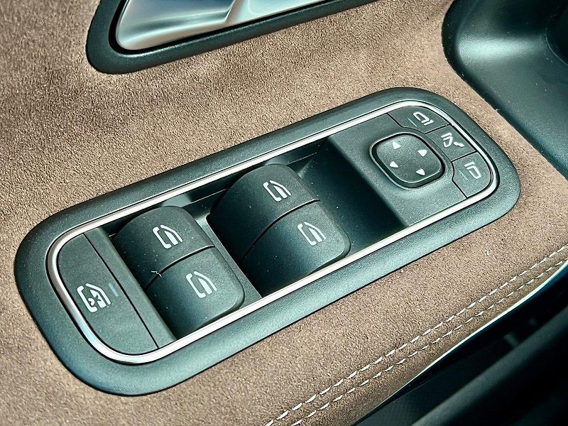 Mercedes-Benz CLA (2025) 200 d Linie  AMG - fotka 16 z 23