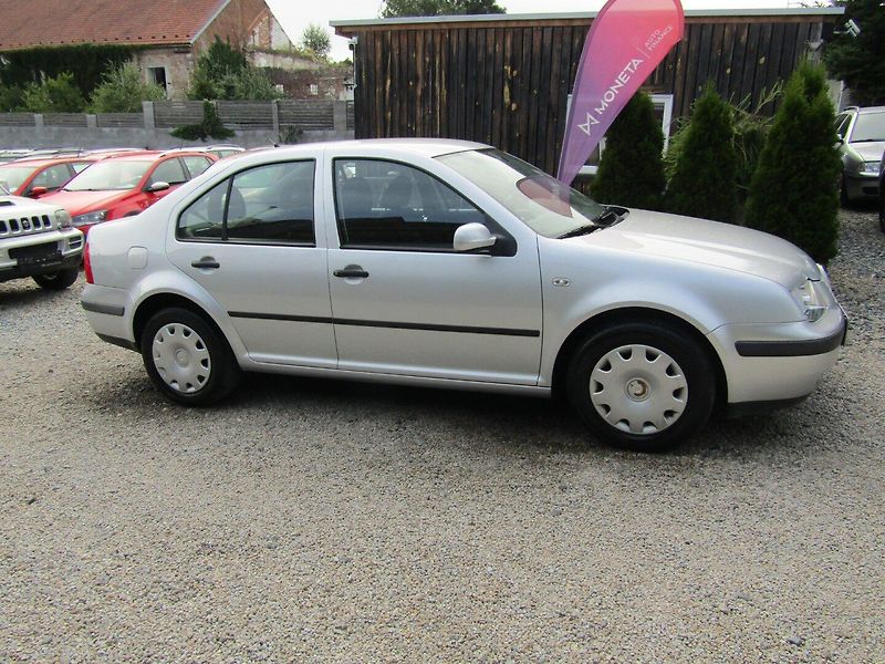 Volkswagen Bora (2000) 1.9 TDI 66kW  BEZ KOROZE - fotka 8 z 33