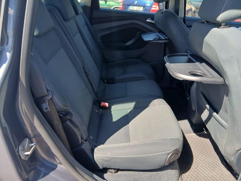 Ford C-MAX 1.6 TDCI, ALU, 6 rychlostí - fotka 32 z 39