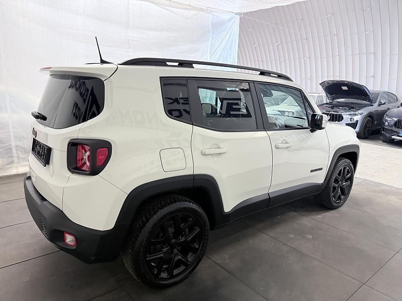 Jeep Renegade (2022) 1.3 T4 REZERVOVÁNO - fotka 11 z 43